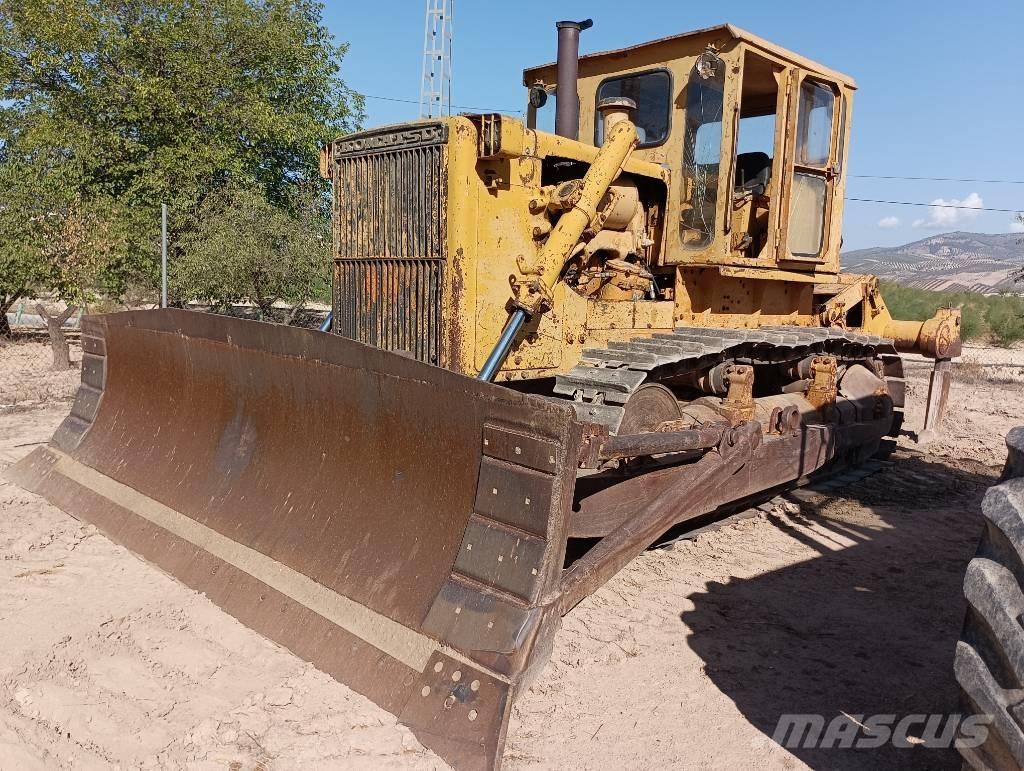Komatsu D 85 A-12 ブルドーザー