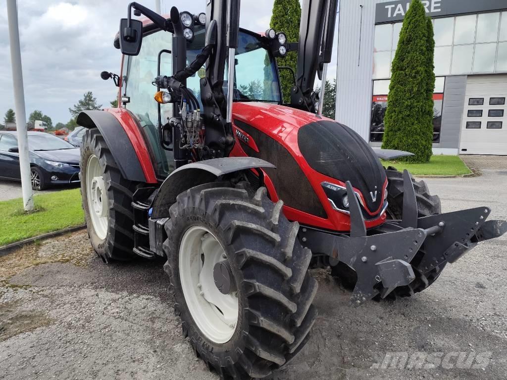 Valtra A 135 トラクター