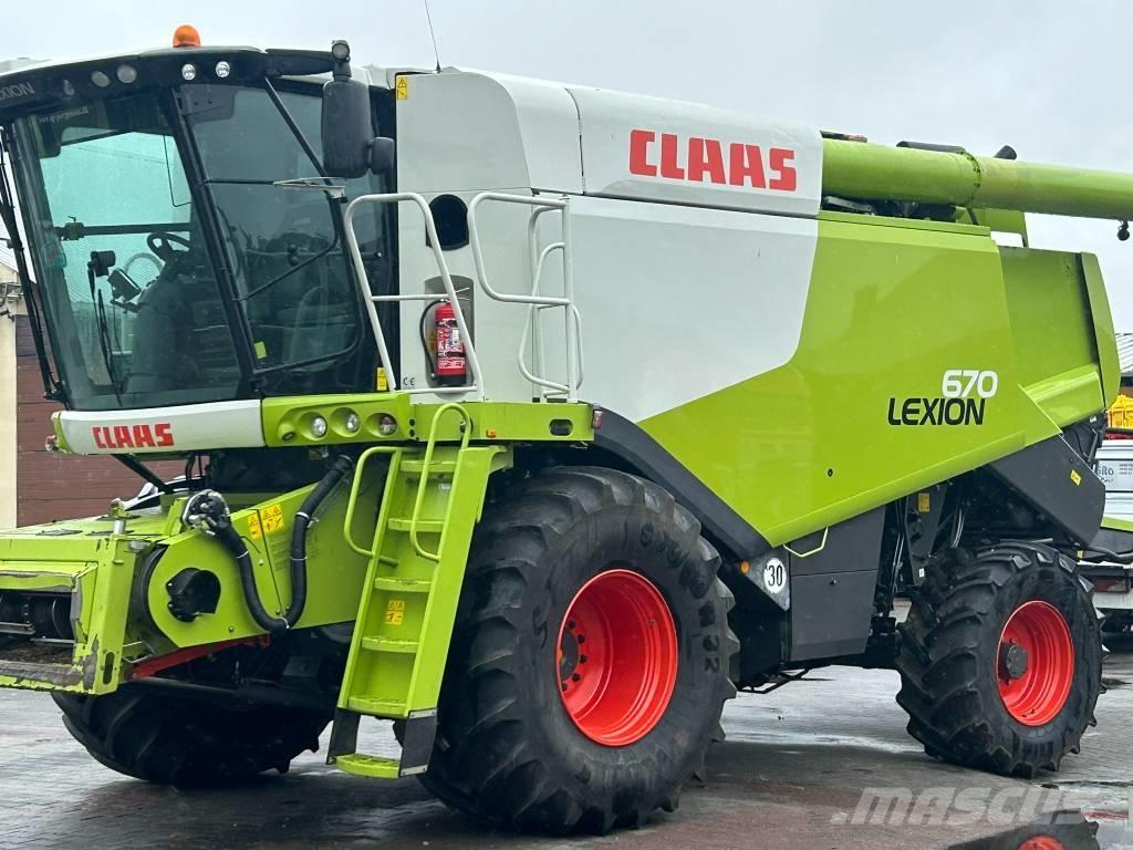 CLAAS Lexion 670 4x4 コンバイン