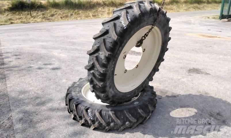 Kleber 11.2R32 タイヤ、ホイル、リム