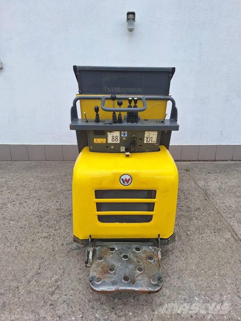 Wacker Neuson DT 12 キャリアダンプ