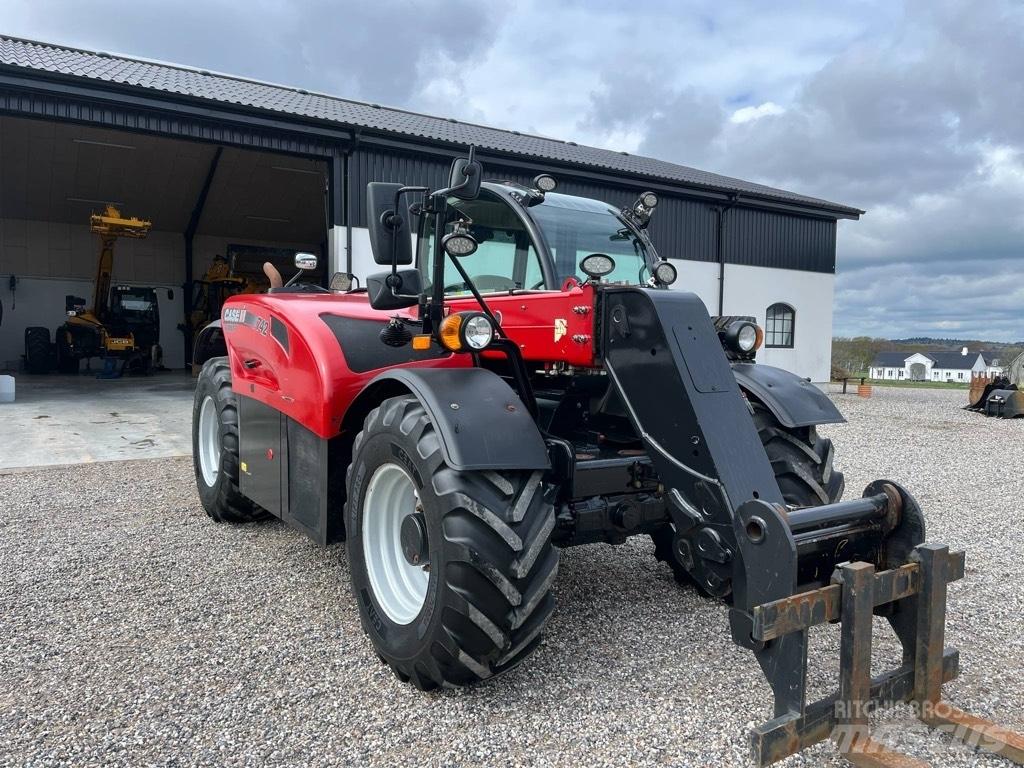 Case IH Farmlift 742 テレスコーピックハンドラー