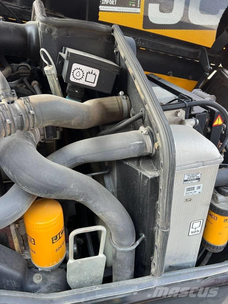 JCB 536-60 テレスコーピックハンドラー
