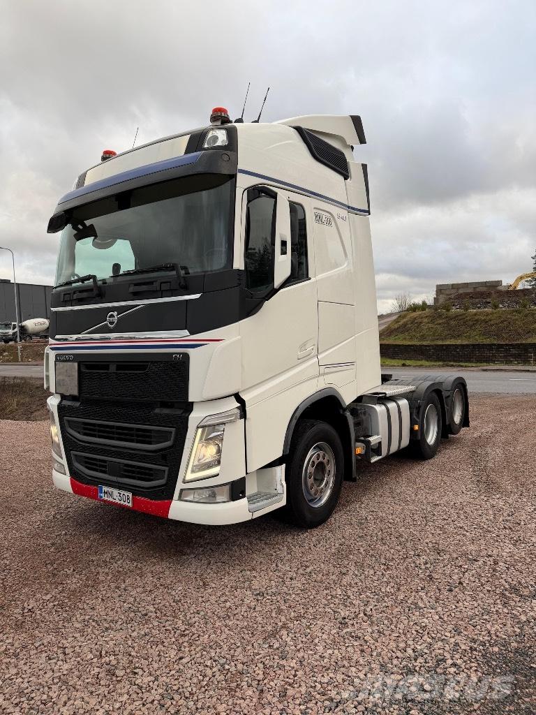 Volvo FH13 6x2 中古トラクターヘッド | トレーラーヘッド
