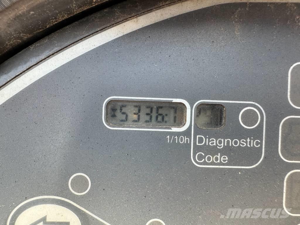 Hamm HD 10C VV タンデムローラ