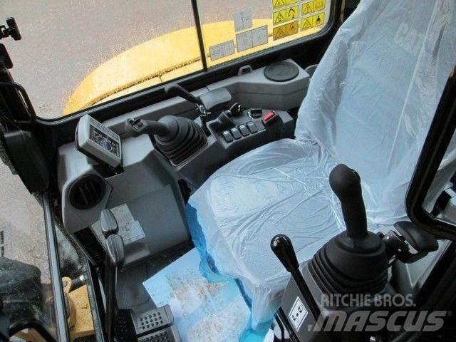 CAT 303.5 ミニ油圧ショベル 7t以下（ミニユンボ・ミニディガー）
