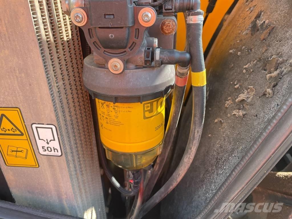 JCB 540-170 テレスコーピックハンドラー