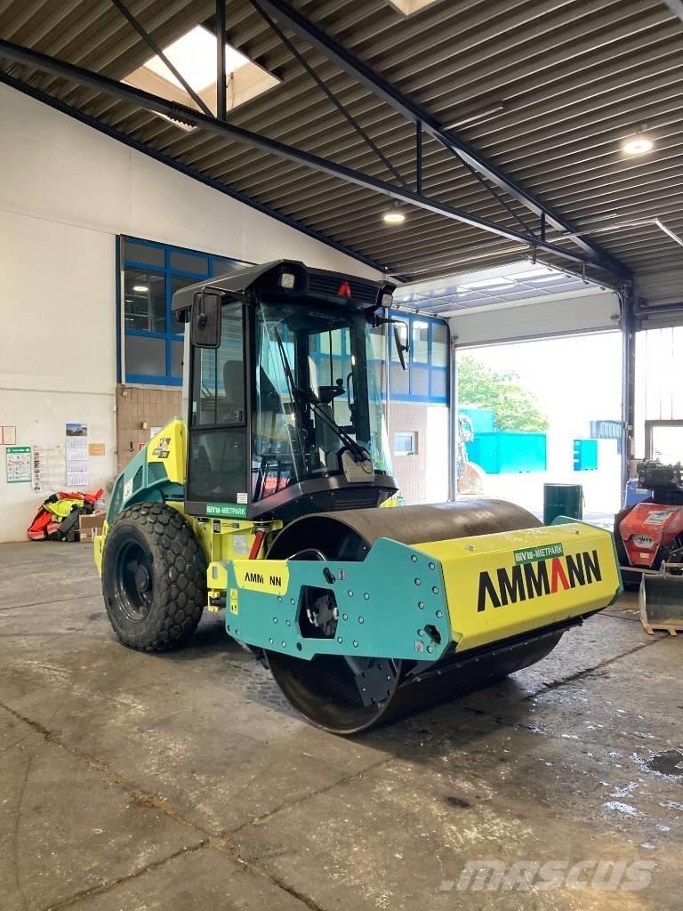 Ammann ARS 70 D 振動ローラ
