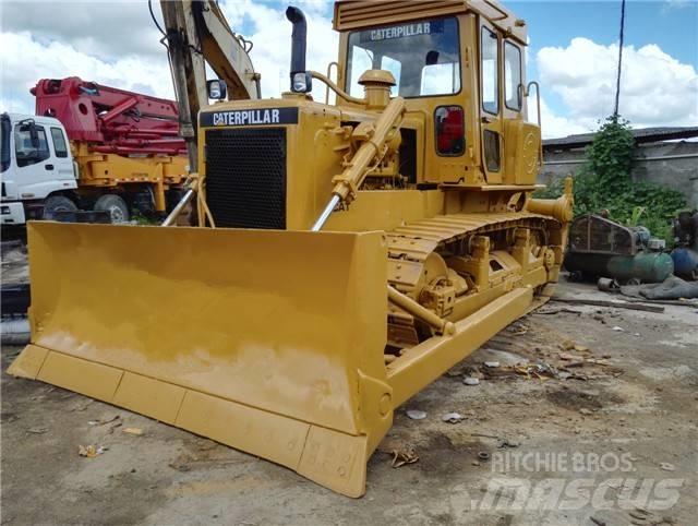 CAT D 6 D ブルドーザー