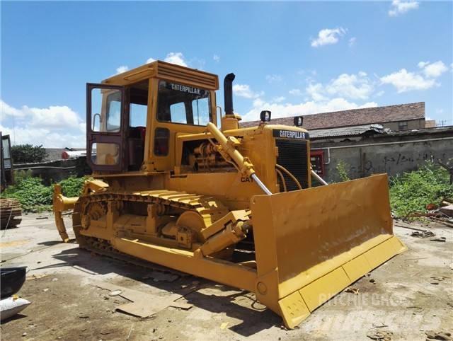 CAT D 6 D ブルドーザー