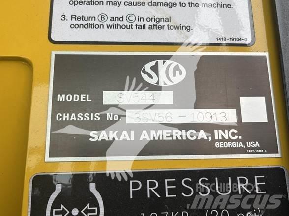 Sakai SV544T 振動ローラ