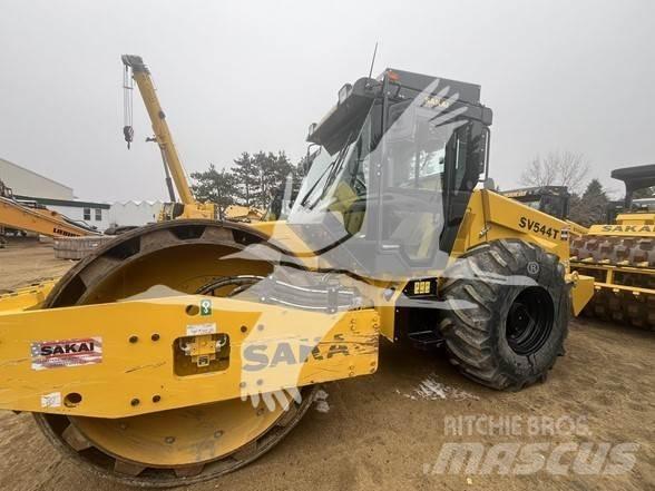 Sakai SV544T 振動ローラ