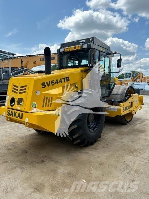 Sakai SV544TB 振動ローラ
