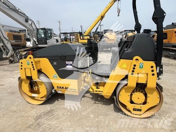 Sakai SW504W 振動ローラ
