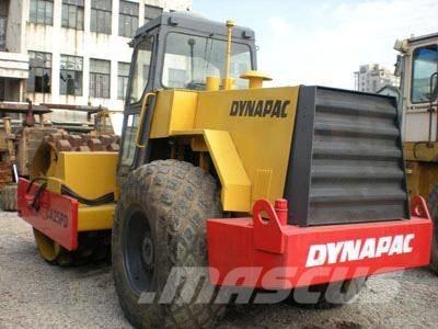 Dynapac CA 25 D 振動ローラ