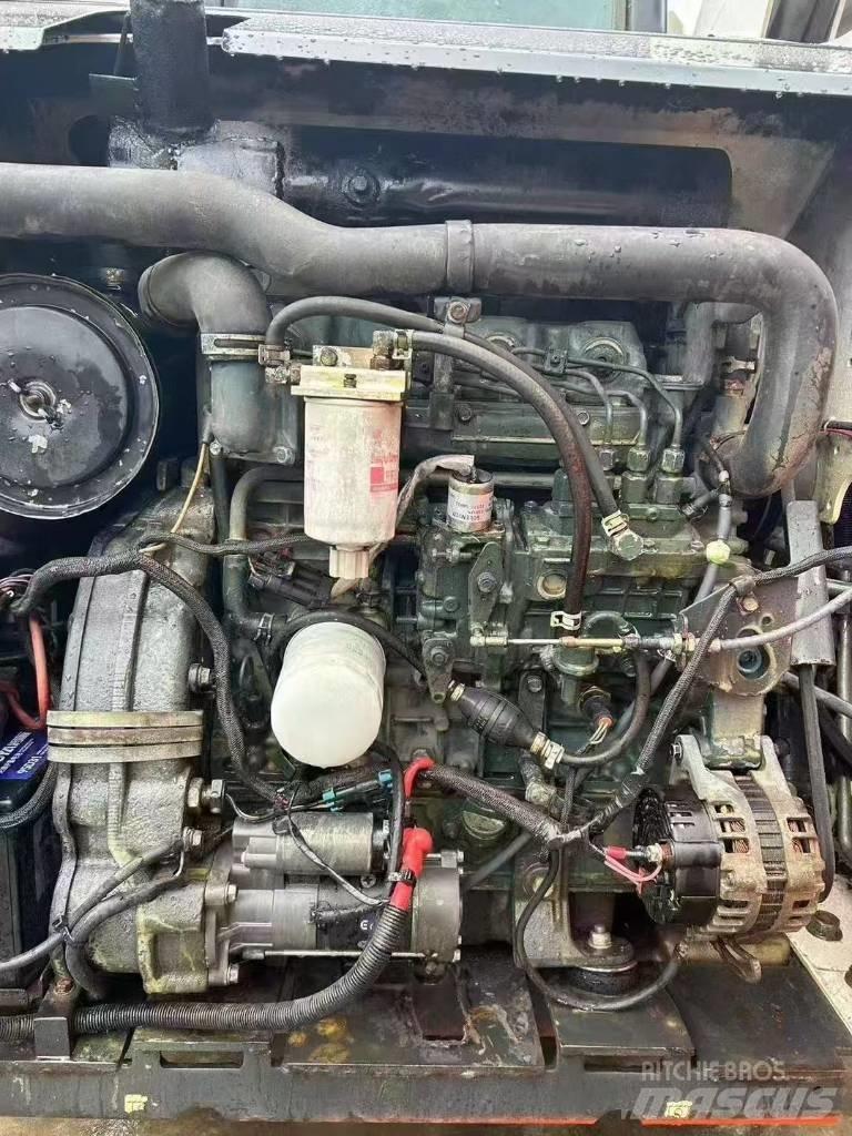 Bobcat S 300 スキッドステアローダー