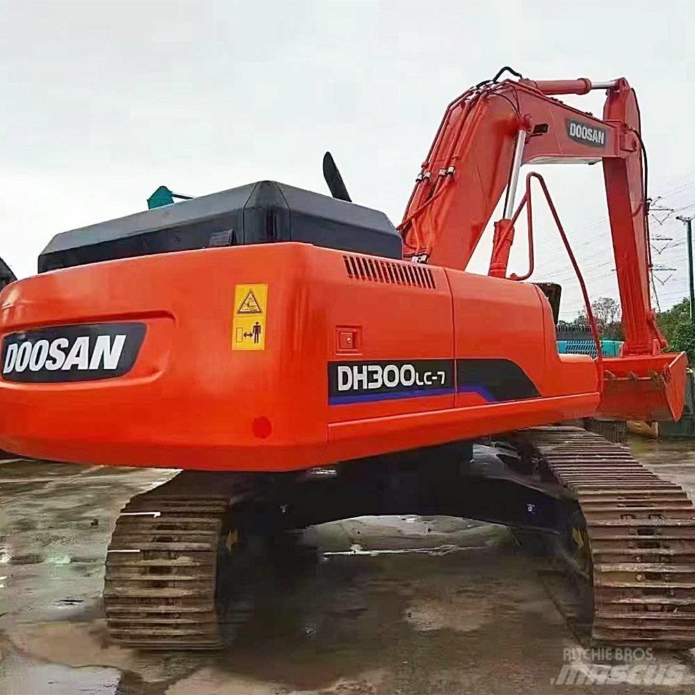 Doosan 300 大型油圧ショベル12t以上（パワーショベル・ユンボ）