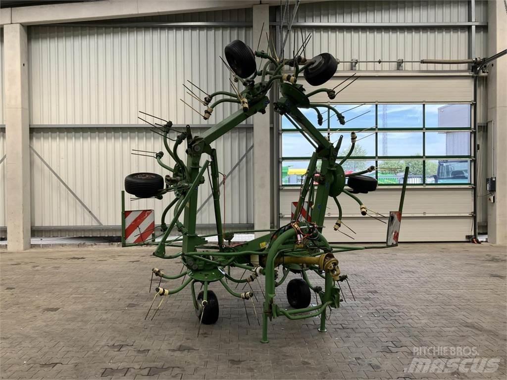Krone KW 7.70/6x7 テッダー・テッダーレーキ