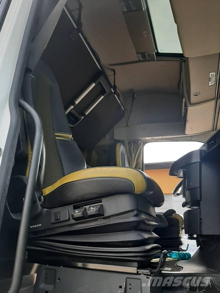 Volvo FH 16 中古トラクターヘッド | トレーラーヘッド