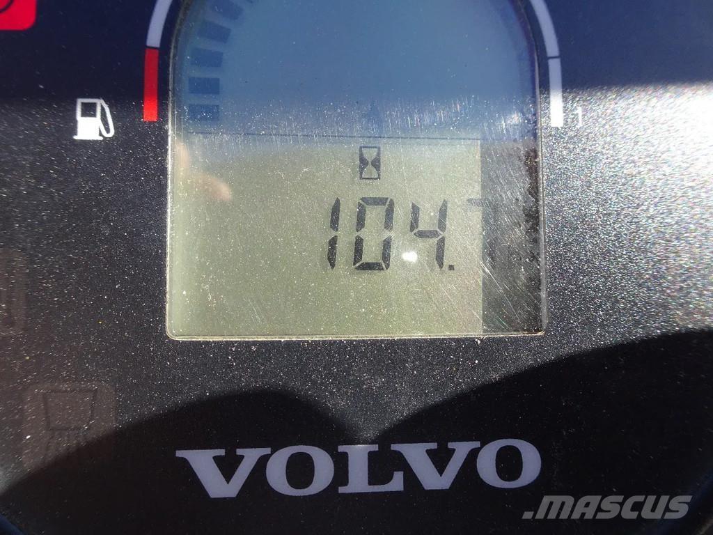 Volvo DD25P タンデムローラ