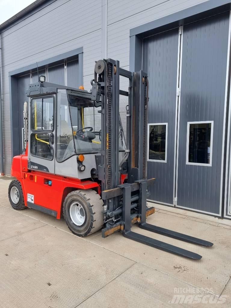 Kalmar DCE 55-6 ディーゼル・軽油