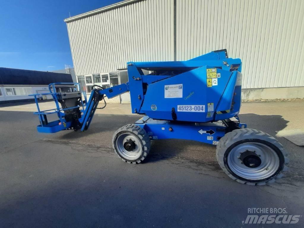 JLG H 340 AJ ブームリフト　屈伸型