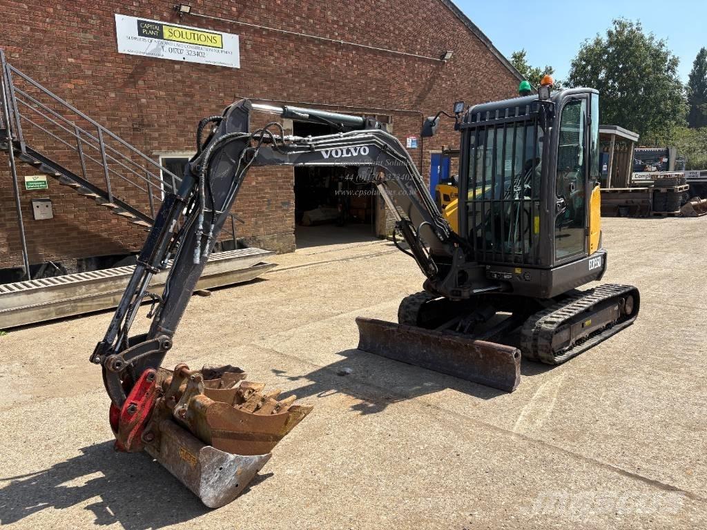Volvo ECR 35 D ミニ油圧ショベル 7t以下（ミニユンボ・ミニディガー）