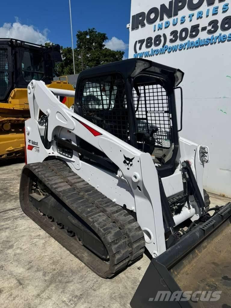 Bobcat T 740 スキッドステアローダー