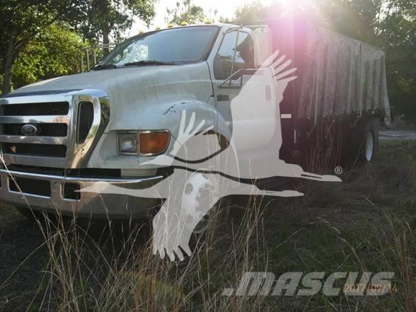 Ford F650 SD 平ボディー