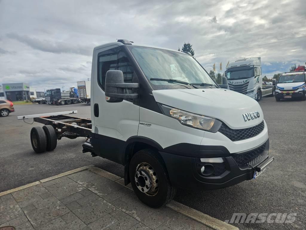 Iveco Daily 70C17 ボックストラック