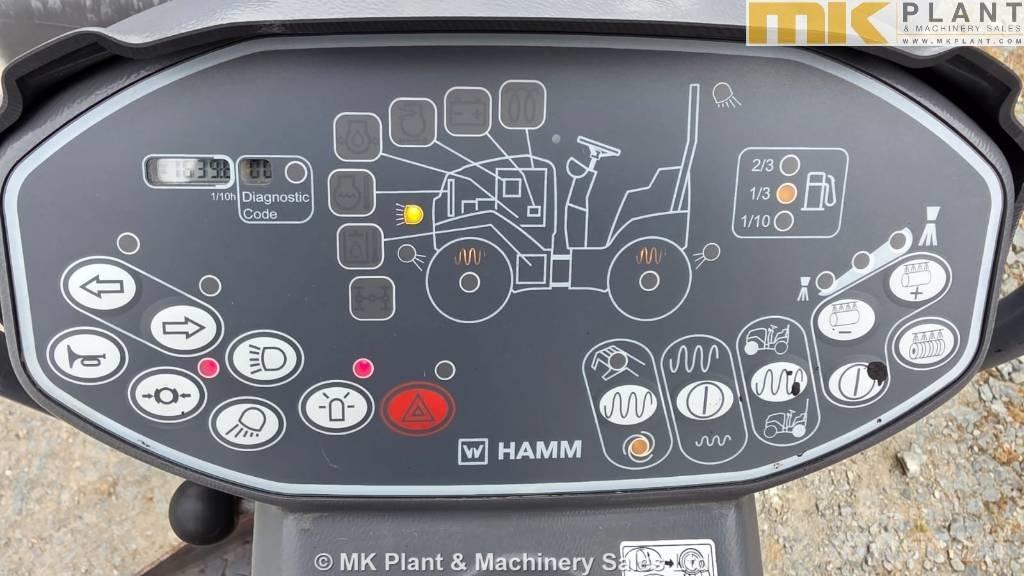 Hamm HD 14 VV タンデムローラ
