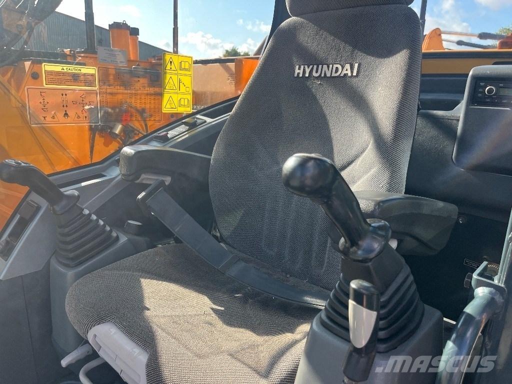 Hyundai HX130LCR 大型油圧ショベル12t以上（パワーショベル・ユンボ）