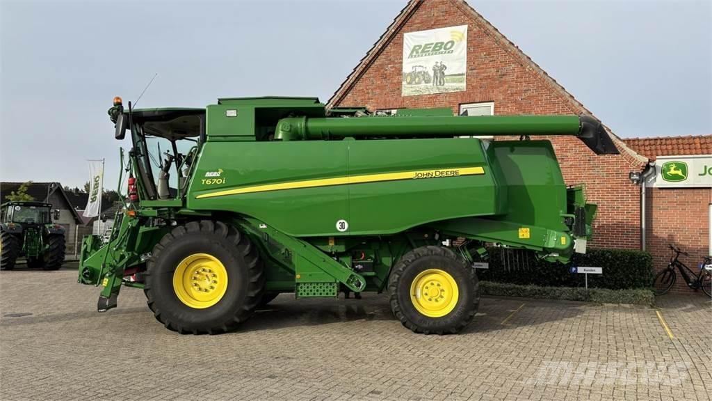 John Deere T660 コンバイン