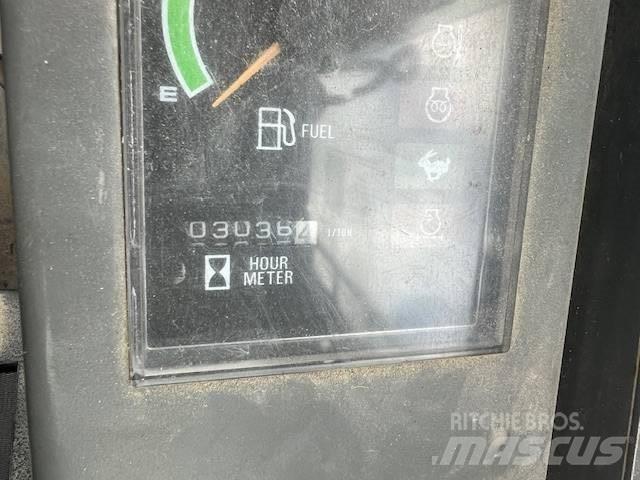 Takeuchi TB 23 R ミニ油圧ショベル 7t以下（ミニユンボ・ミニディガー）