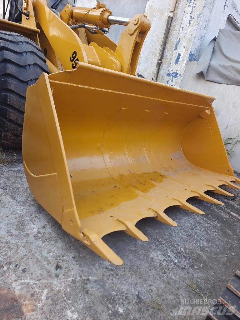 CAT 950 G ホイールローダー・タイヤショベル