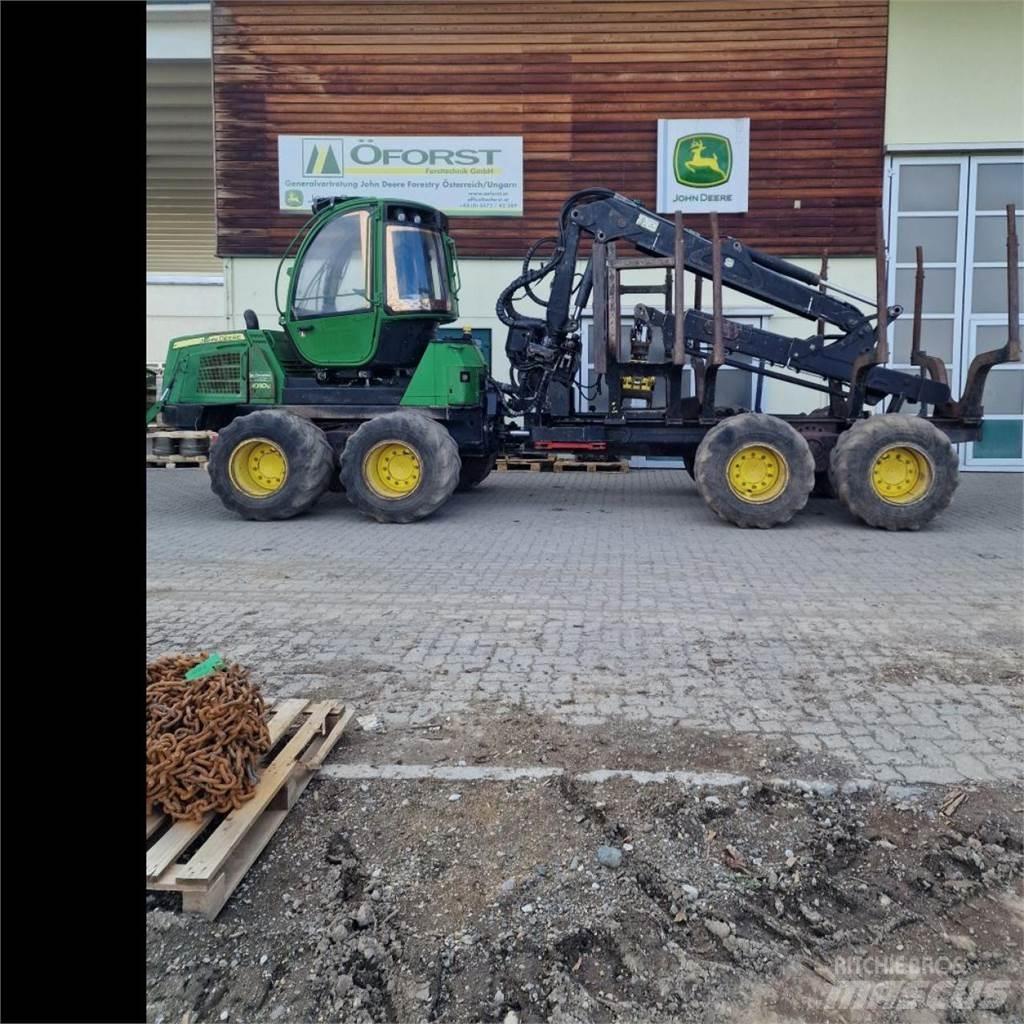 John Deere 1010 E フォワーダー