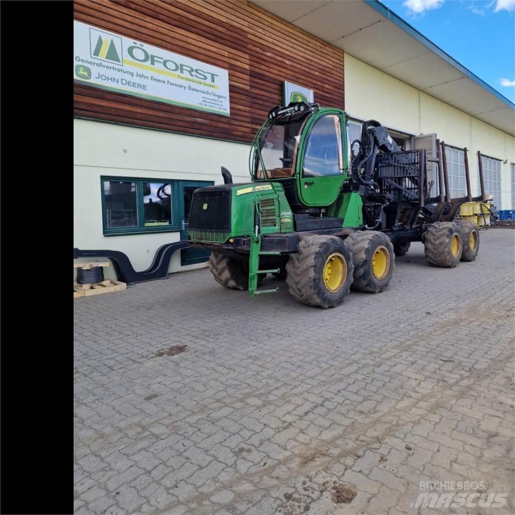 John Deere 1010 E フォワーダー