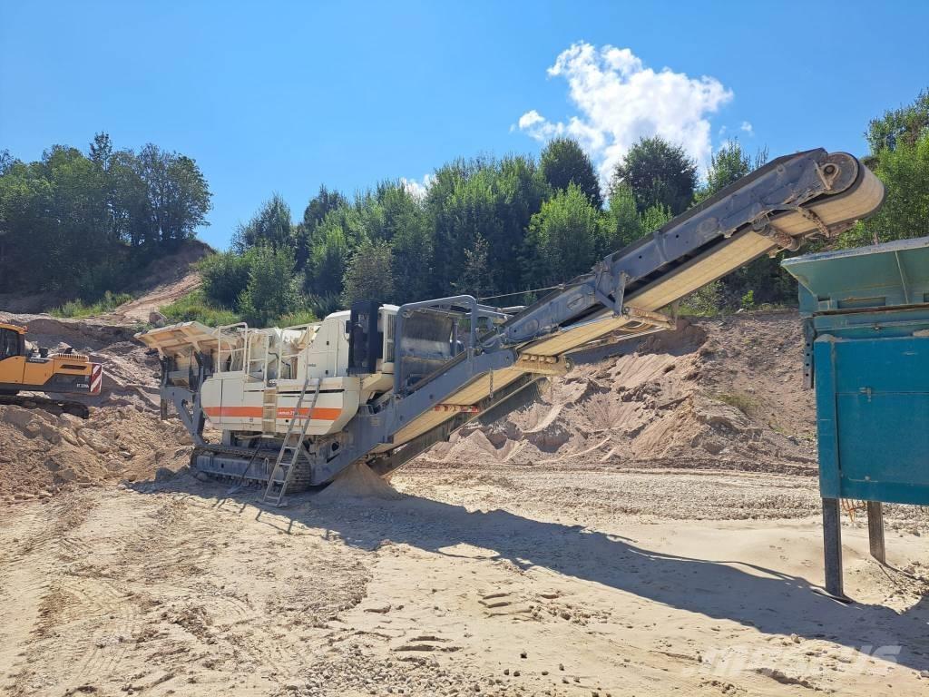 Metso LT 1110M 自走式クラッシャー