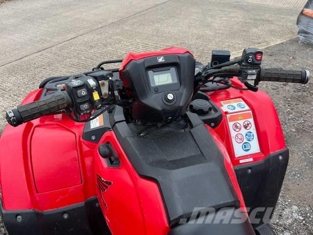 Honda TRX520 FA6 バギー