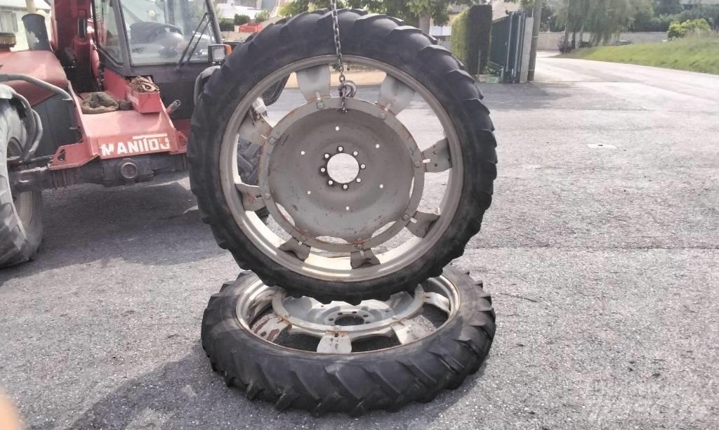 Michelin 8.3R44 タイヤ、ホイル、リム