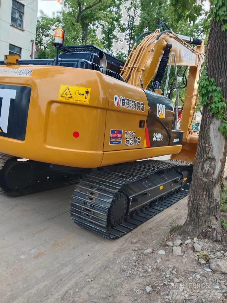 CAT 320 D L 大型油圧ショベル12t以上（パワーショベル・ユンボ）