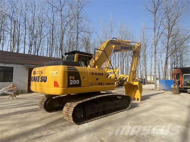 Komatsu PC 200-8N1 大型油圧ショベル12t以上（パワーショベル・ユンボ）