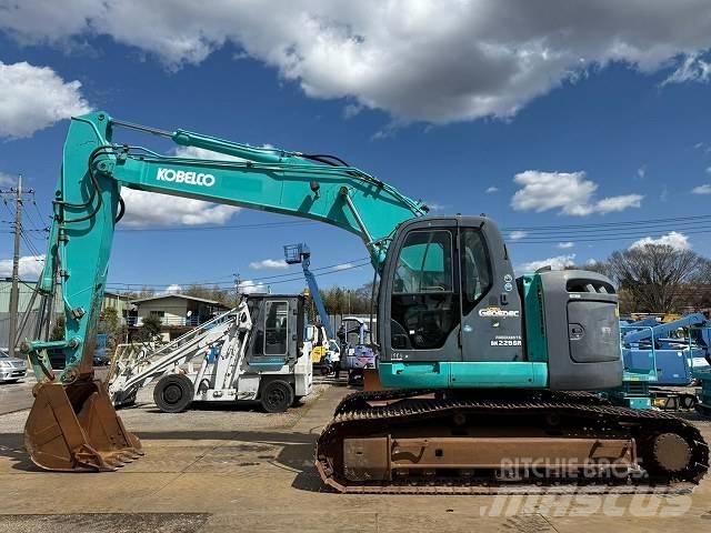 Kobelco SK 225 SR 大型油圧ショベル12t以上（パワーショベル・ユンボ）