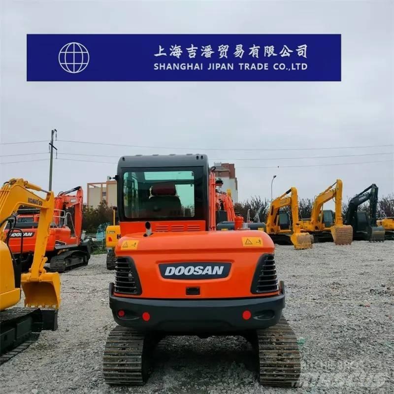 Doosan DX 60-9C 大型油圧ショベル12t以上（パワーショベル・ユンボ）