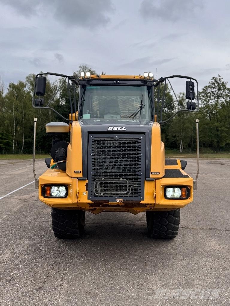 Bell B 25 D アーティキュレート式ダンプトラック