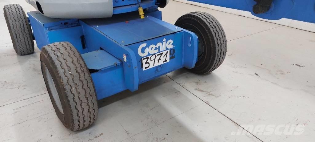 Genie Z 45/25 J DC ブームリフト　屈伸型
