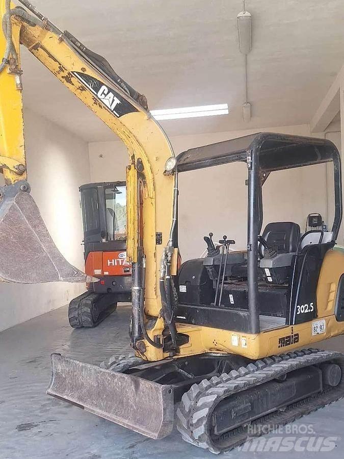 CAT 302.5 ミニ油圧ショベル 7t以下（ミニユンボ・ミニディガー）