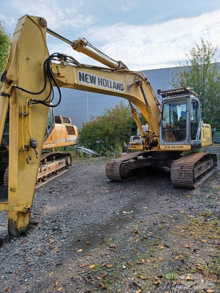 New Holland E 215 B 大型油圧ショベル12t以上（パワーショベル・ユンボ）