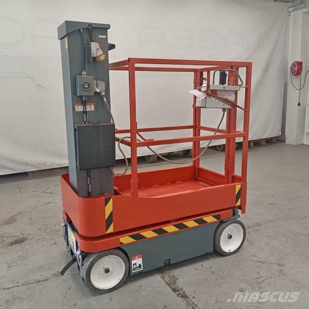 SkyJack SJ 12 垂直昇降型リフト