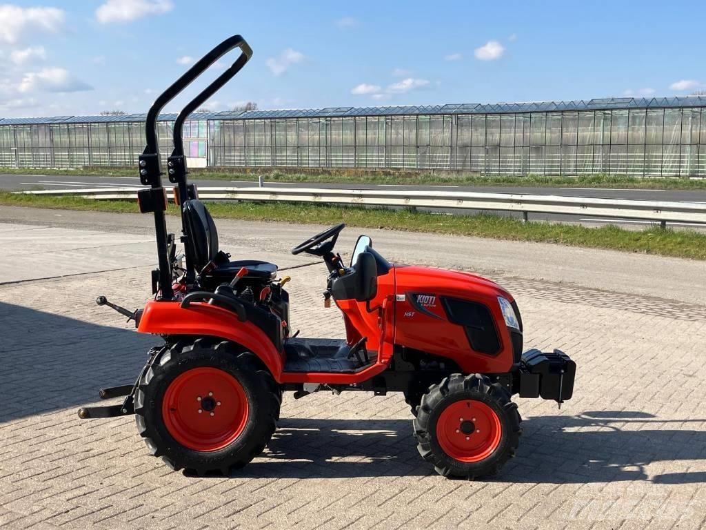 Kioti CS 2520 HST トラクター